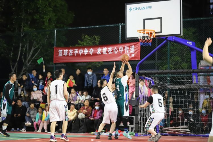 在比赛中