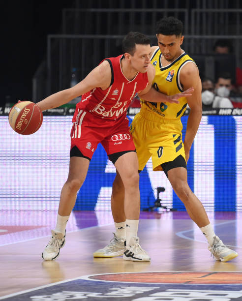 诺进行了深 诺进行了深