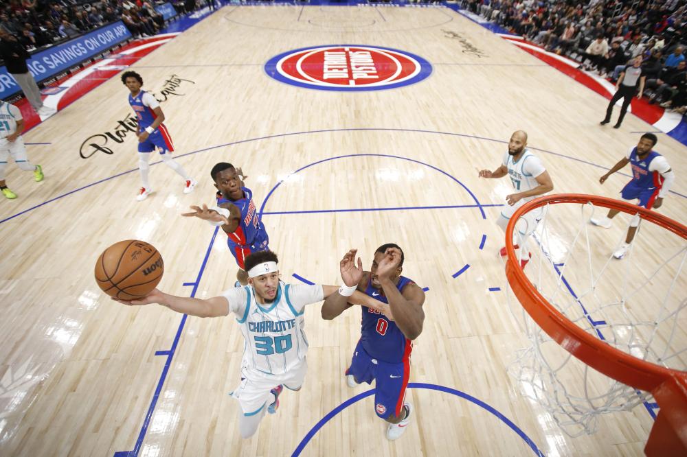 对方防线的 对方防线的